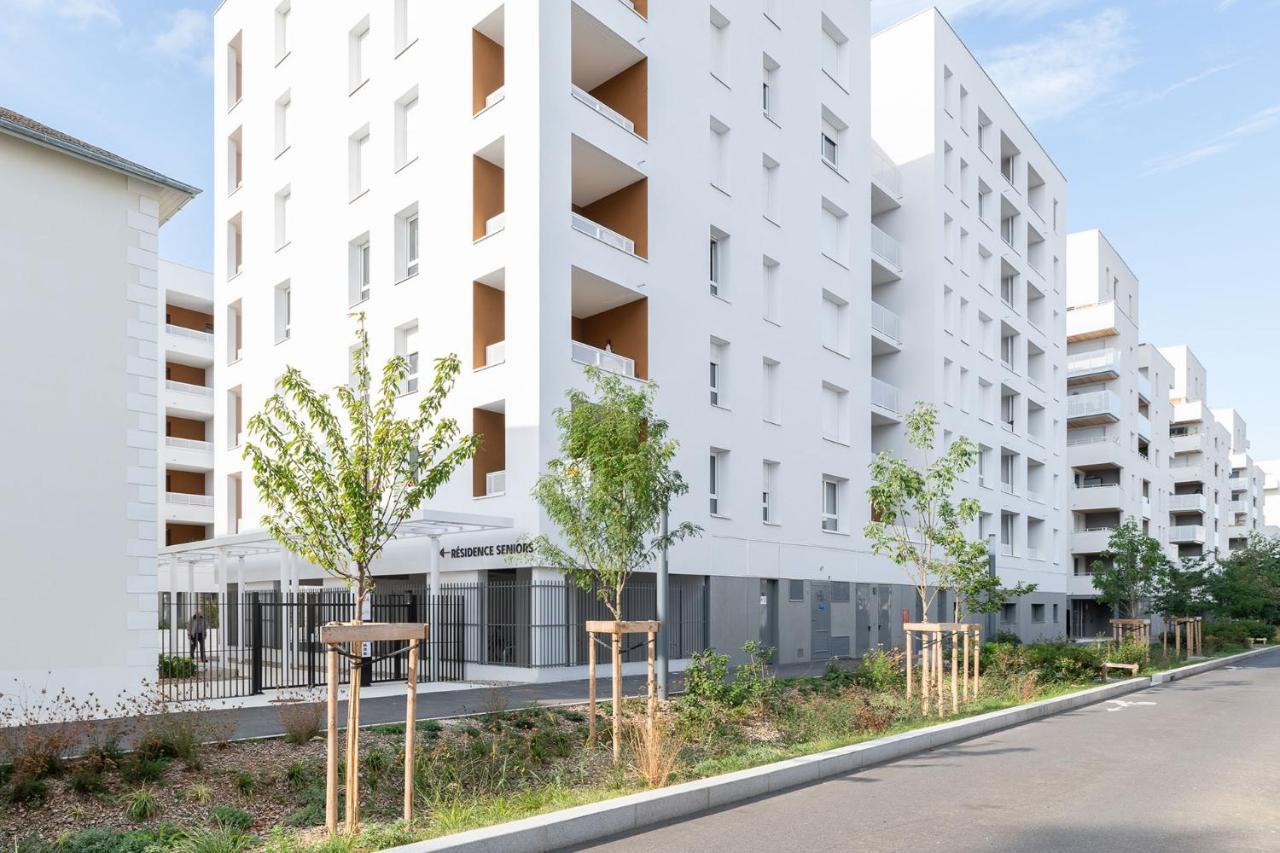 Ovelia Lyon - Les Jardins D'Hortense Экстерьер фото