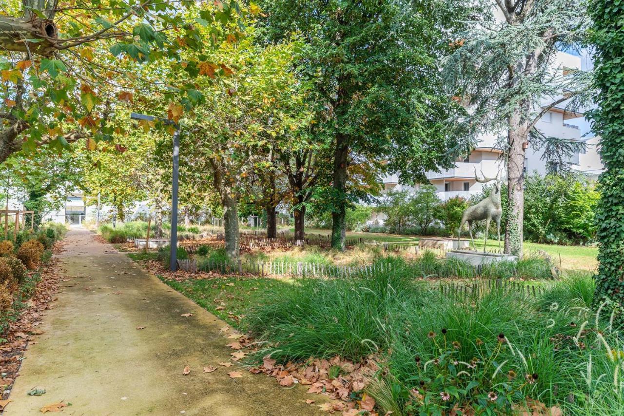 Ovelia Lyon - Les Jardins D'Hortense Экстерьер фото