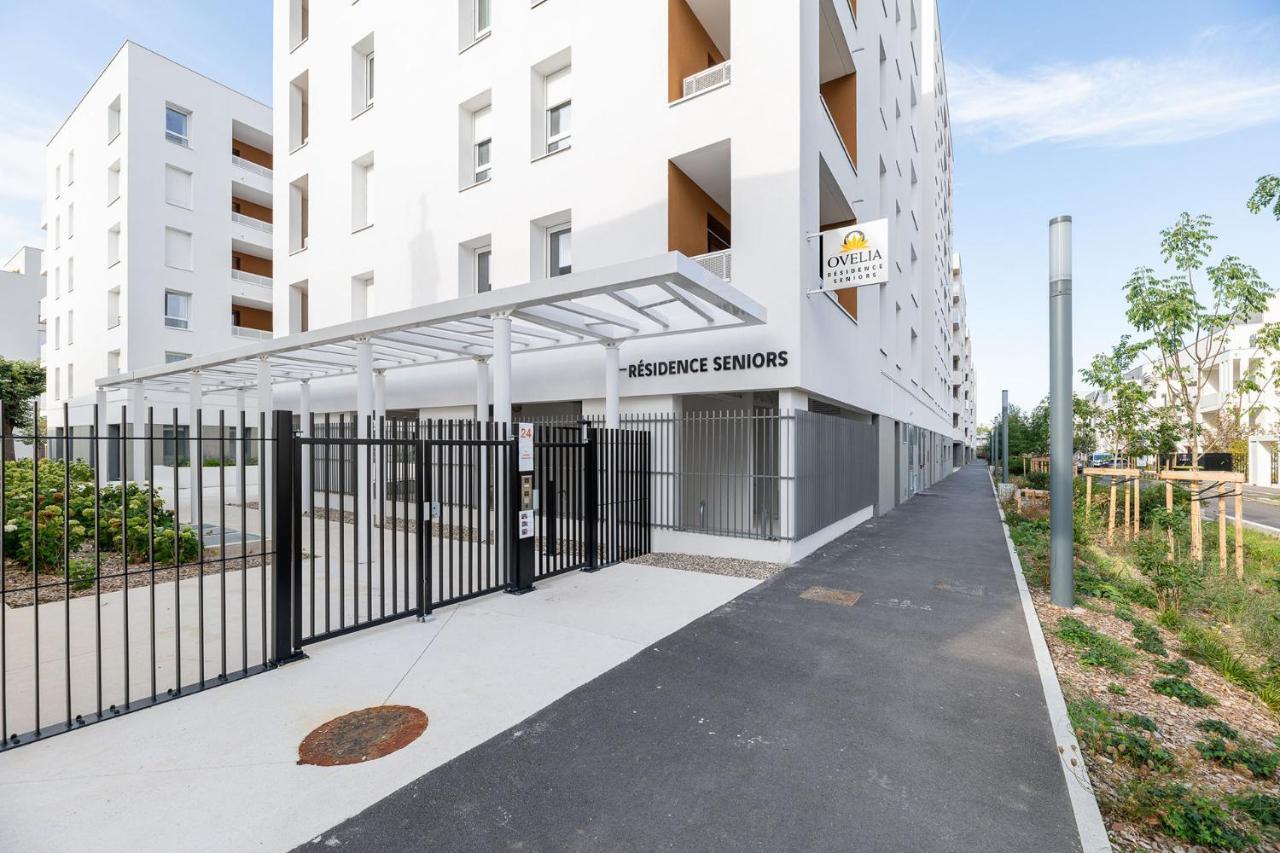 Ovelia Lyon - Les Jardins D'Hortense Экстерьер фото